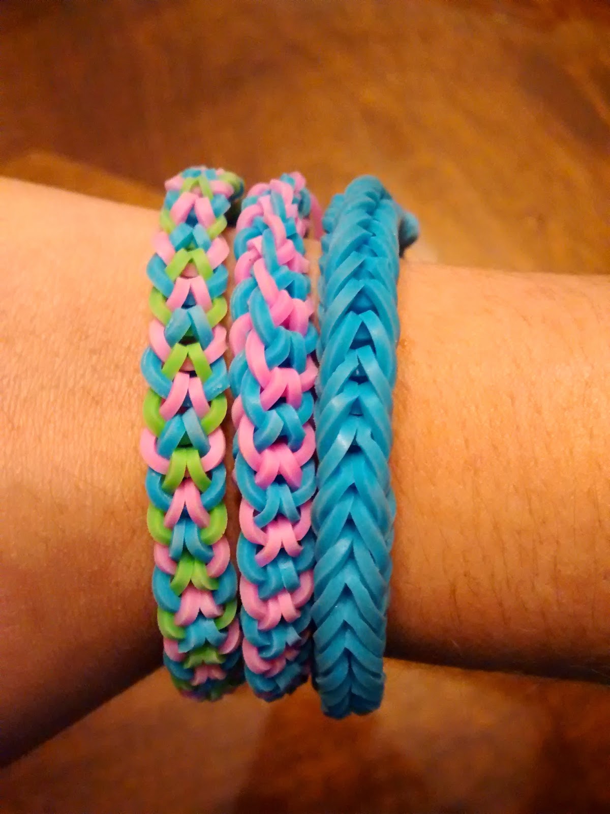 Taya Trendy Pulseras hechas de ligas Taya Trendy Pulseras hechas de ligas